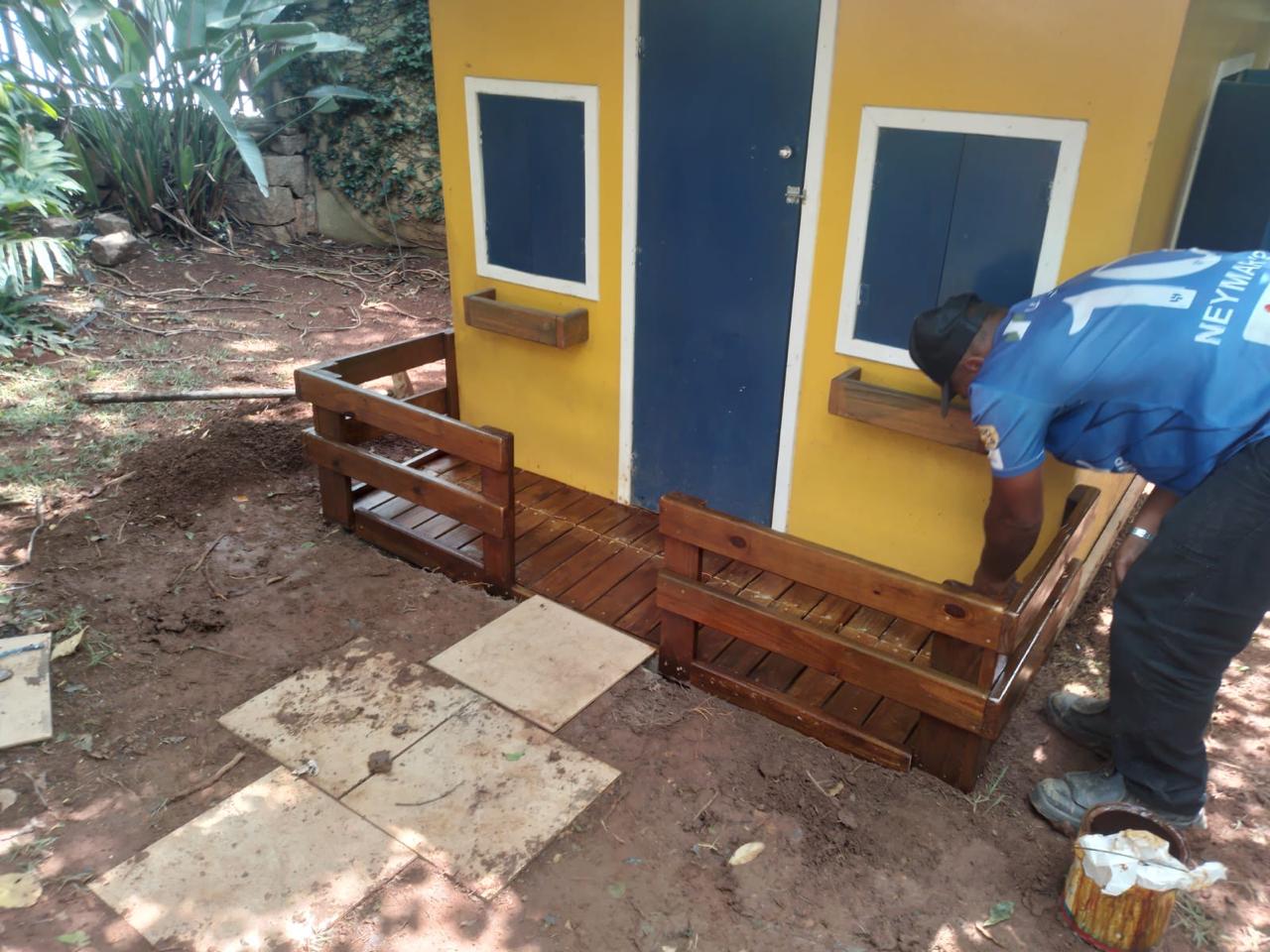 Casinha de madeira
