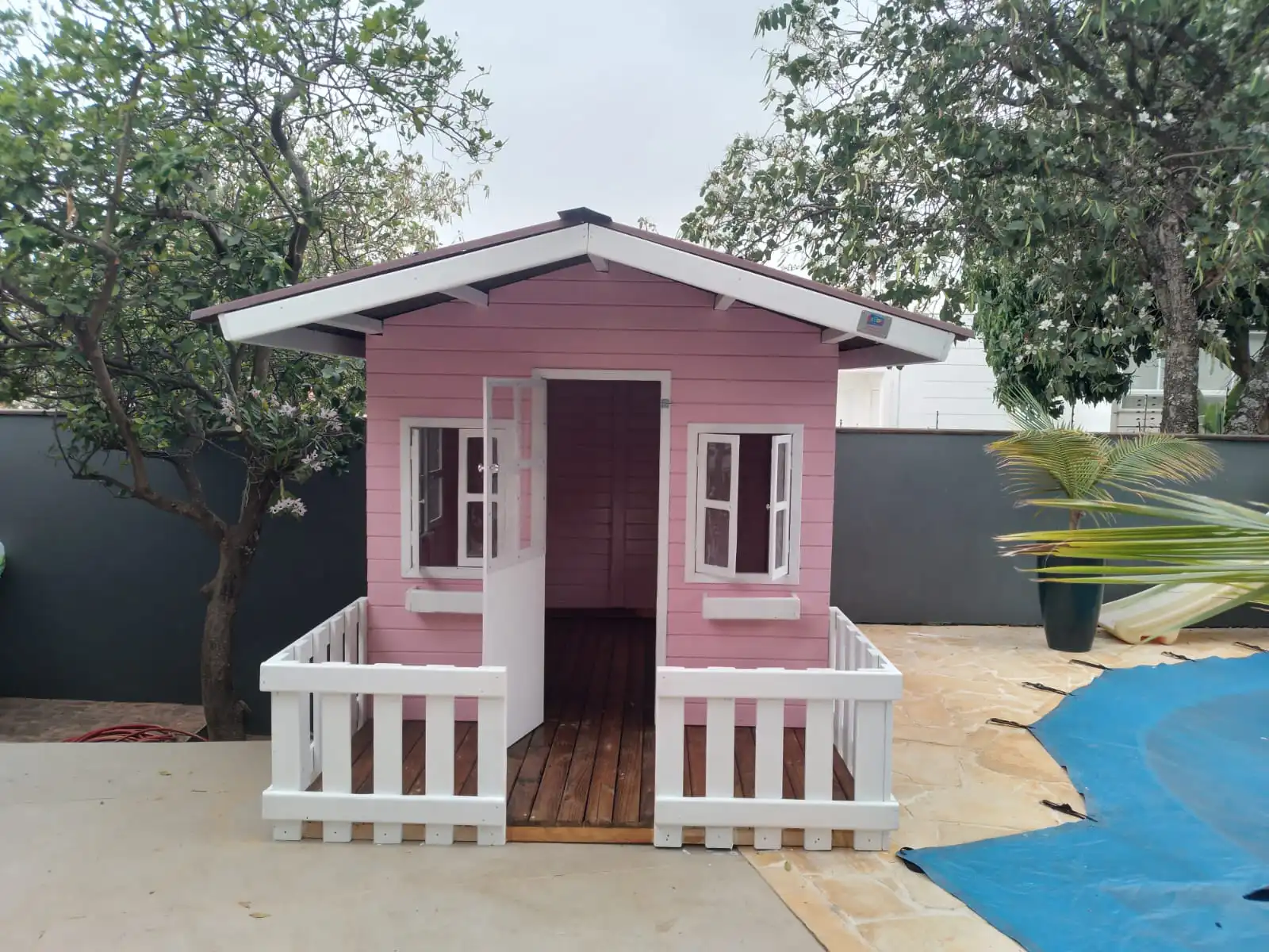 Casinha de madeira